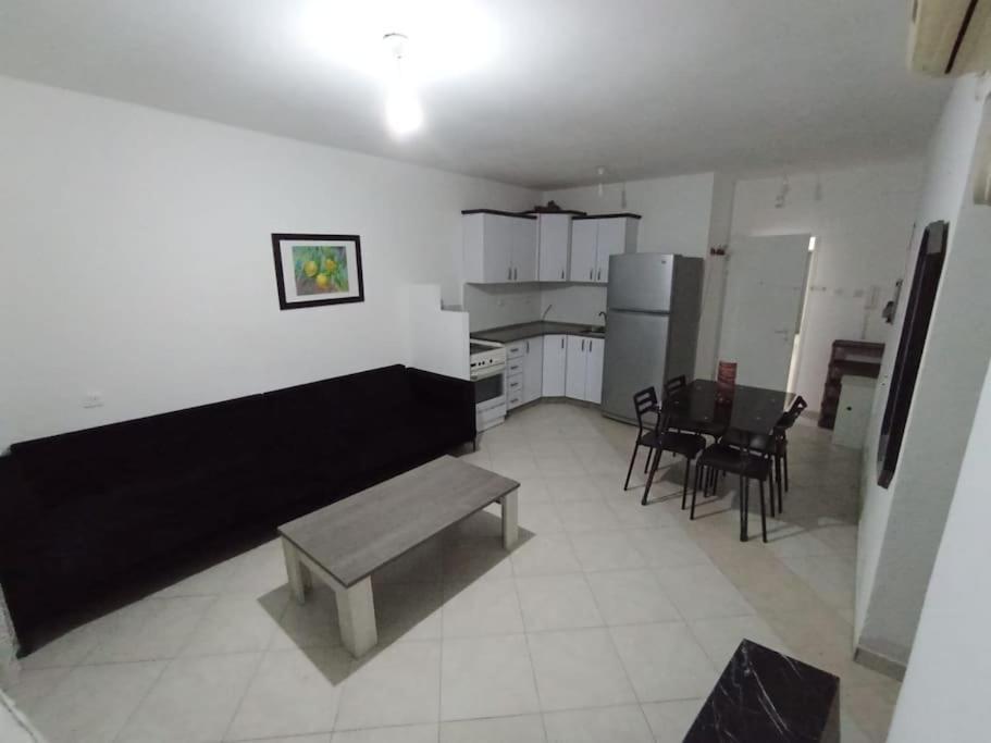 קרוב לים אזור הכי מבוקש באשדוד - 10 Min From The Sea Best In Town Exterior photo